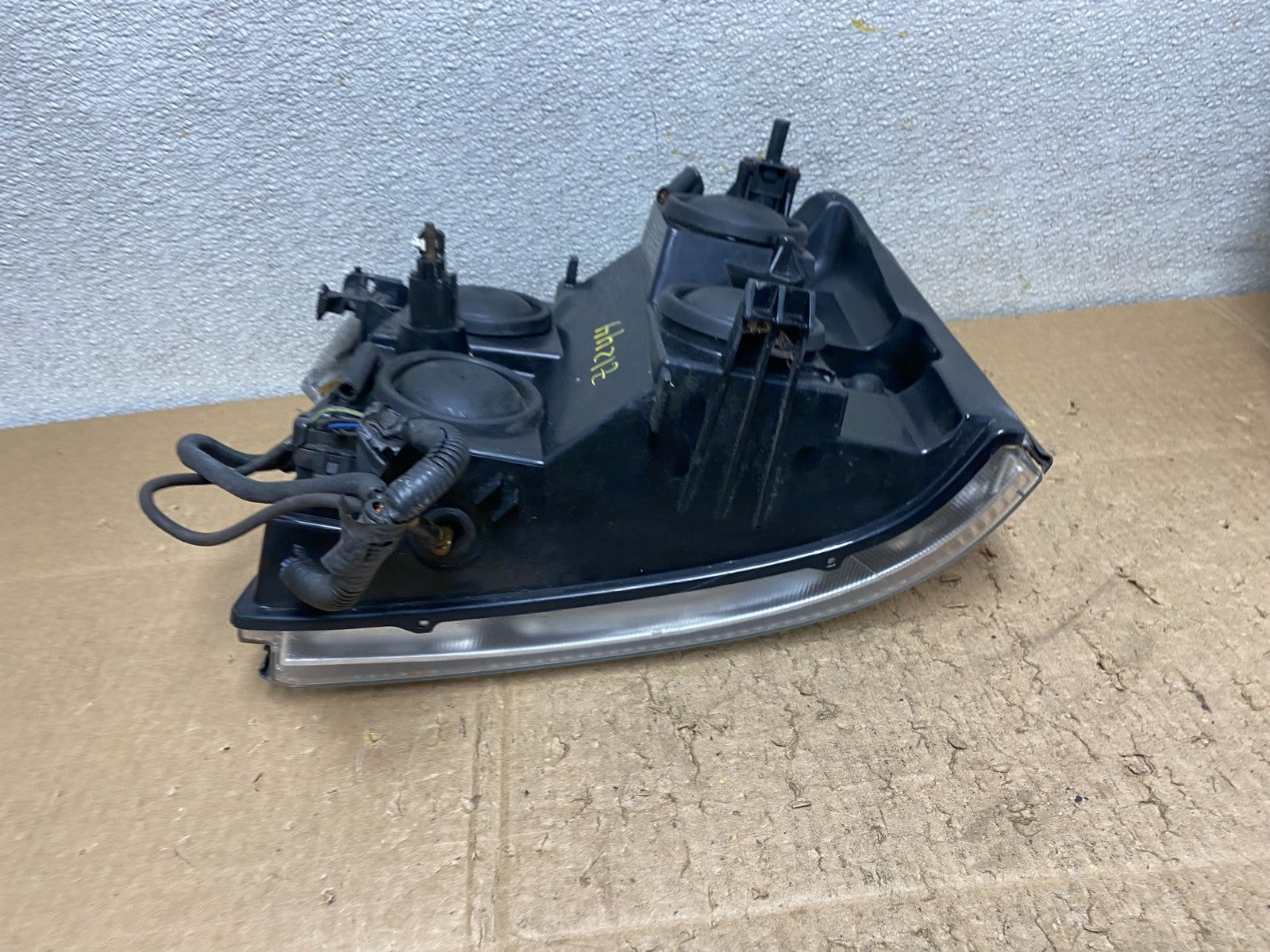 2002-2006 Cadillac Escalade Right Passenger Side Xenon HID Headlight Oem Z12447