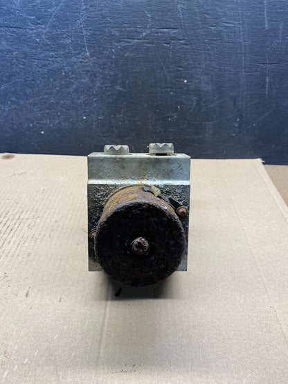 2012-2017 Chevrolet Express GMC Savana ABS Anti Lock Brake Pump ah3194 DG5