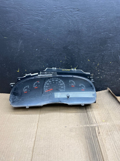 2001 - 2002 Ford Econoline E250 E350 Van Speedometer Instrument Cluster X1715 DG0