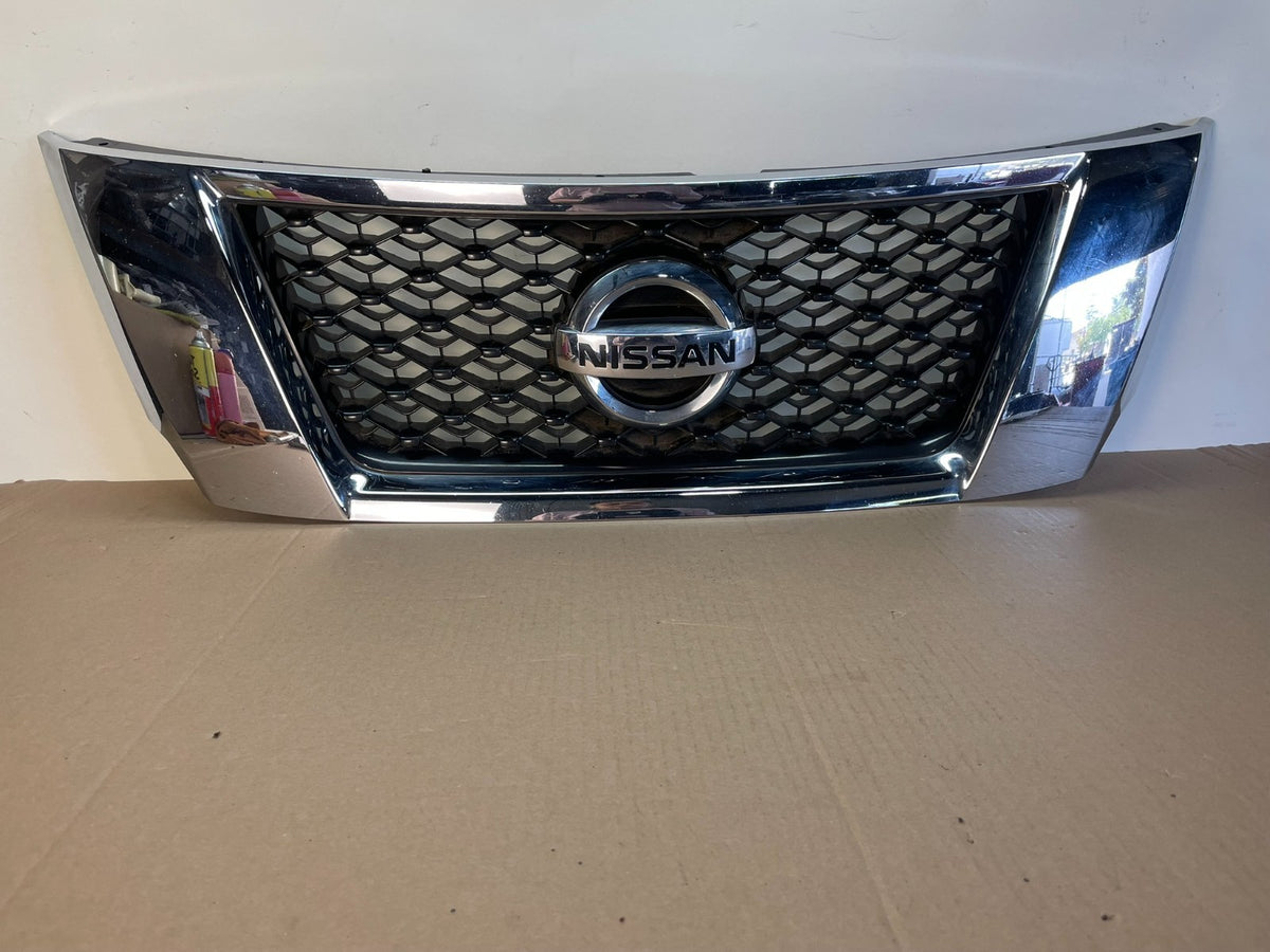 2013 - 2016 Nissan Pathfinder Front Upper Chrome Grill Grille AI0667 DG0