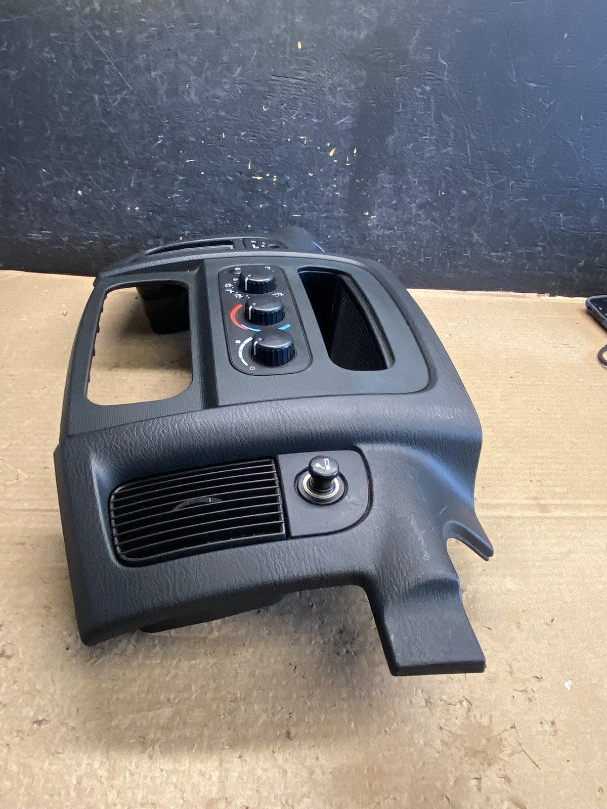 2002 to 2005 Dodge Ram Climate Control Hvac AC ah3972 DG1