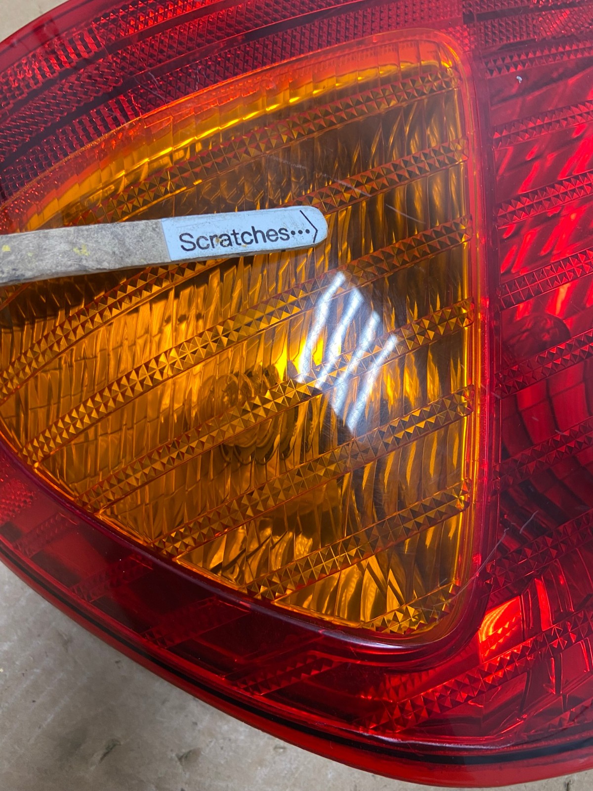 2000 2001 2002 Toyota Avalon Right Passenger Rh Side Tail Light OEM AC3529 LK3