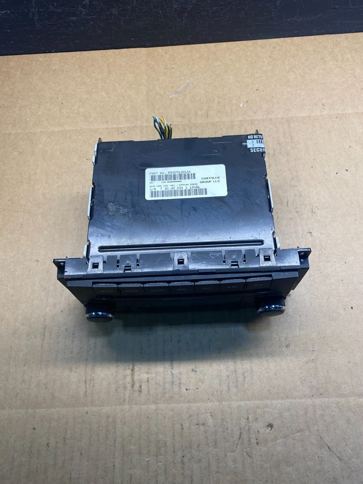 2007-2012 Chrysler Dodge Jeep Ram Radio CD MP3 AUX Receiver AC2785 DG3