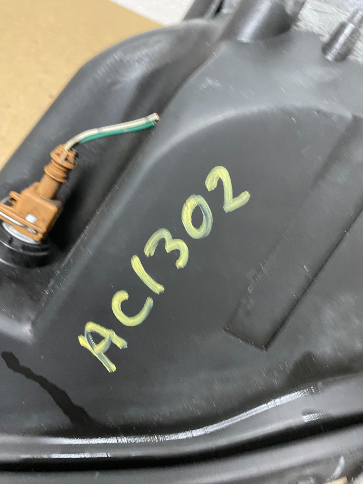 2004 2005 Scion Xa Right Passenger RH Side Halogen Headlight Oem AC1302 DW10