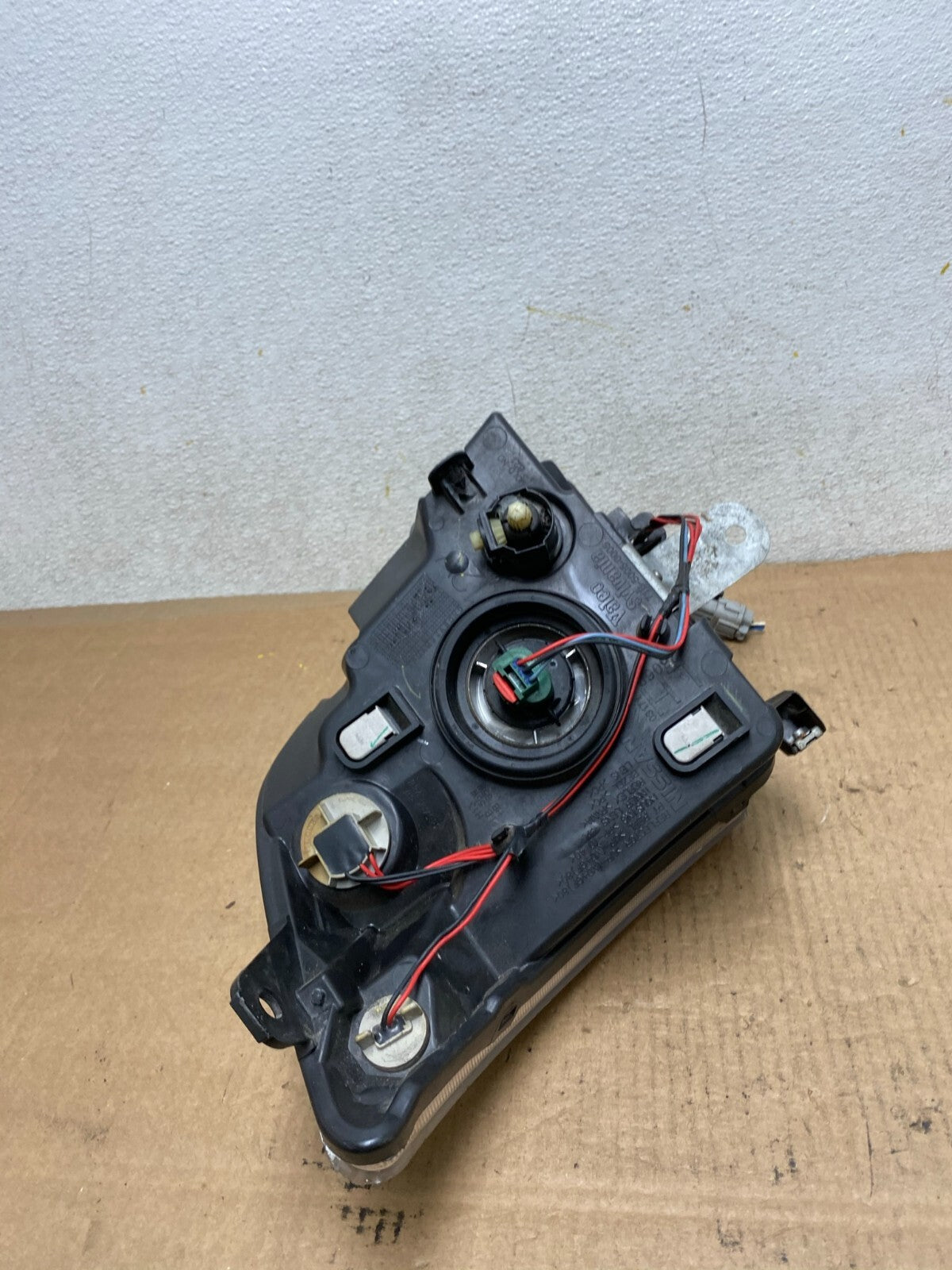 2010-2012 Nissan Sentra Halogen Left Driver LH Black Headlight L2741 DW12