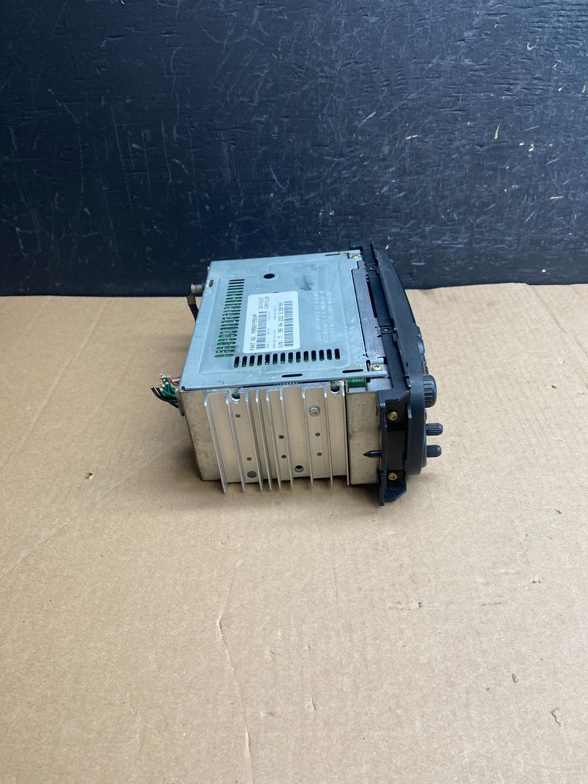 2002 - 2006 Chrysler Dodge Jeep Ram Radio CD Player AM/FM Receiver AE4377 DG1