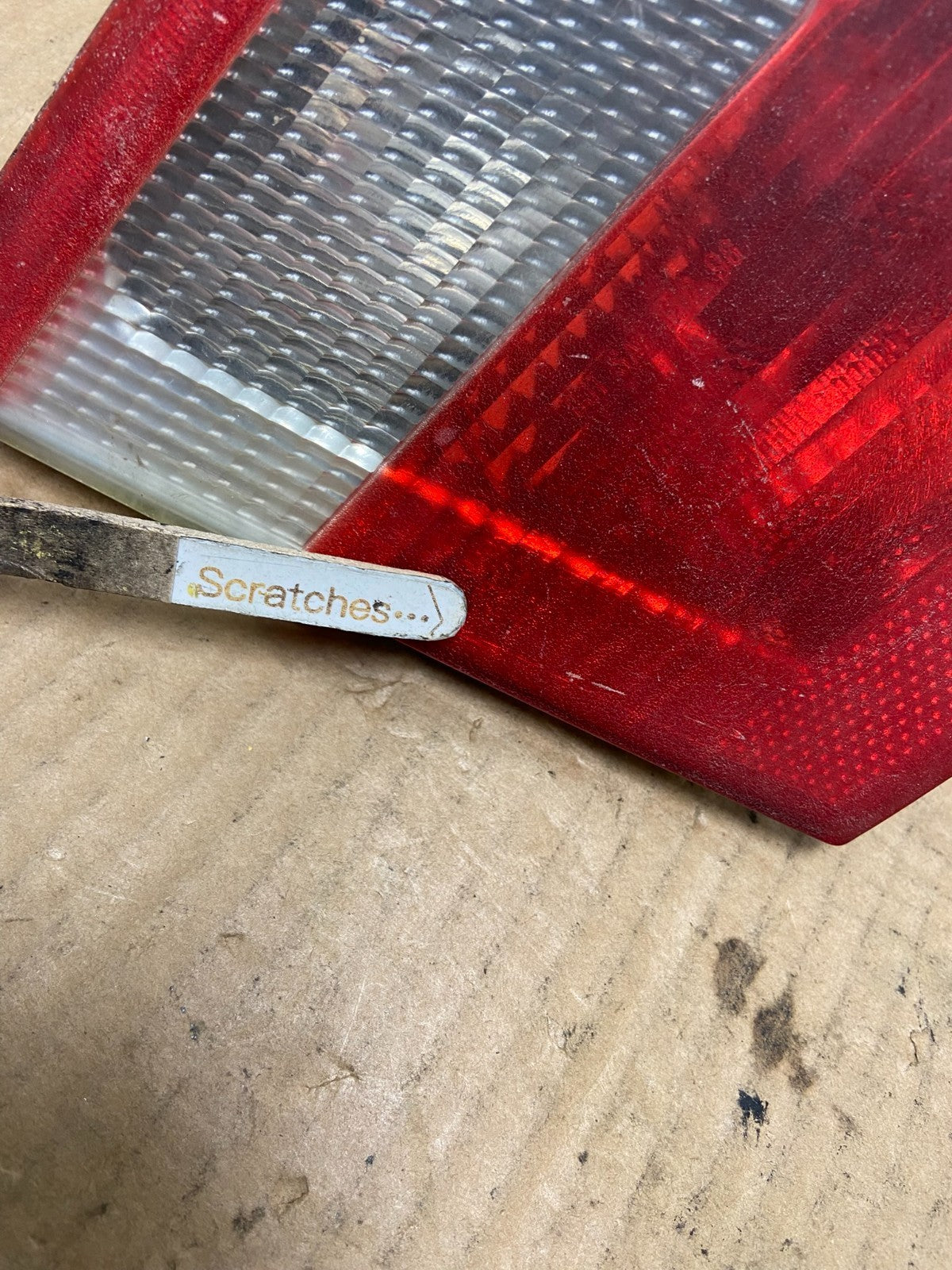 1998 - 2001 BMW 3 325i E46 Series Left Driver LH Inner Tail Light AI8151 DW3