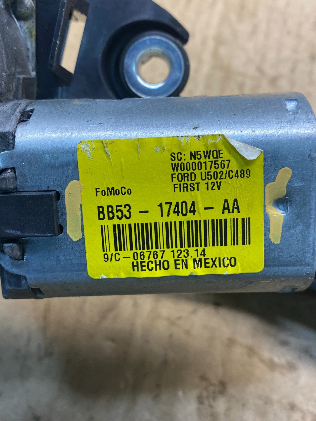 2011 to 2019 Ford Explorer Rear Windshield Wiper Motor AG9625 DG6