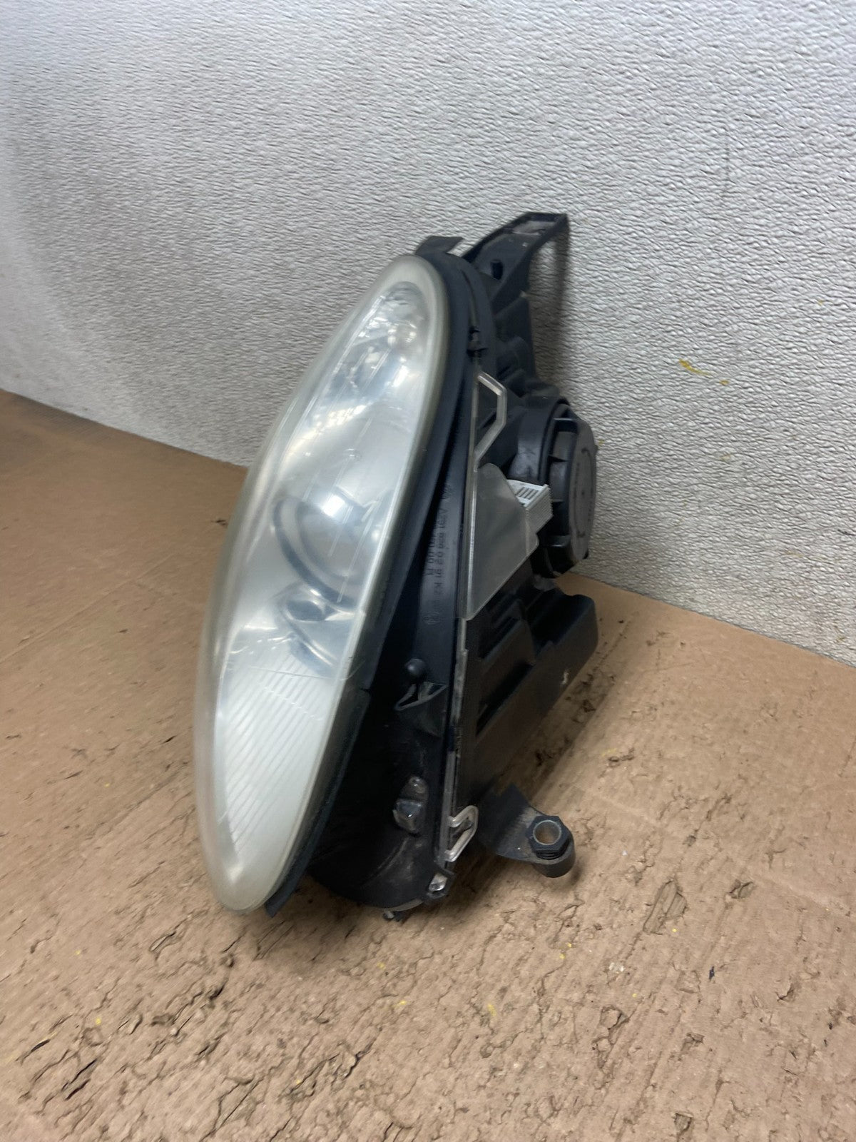 Halogen 2006 2010 Mercedes W251 R-Class Right Passenger Headlight OEM Y5014 DW1