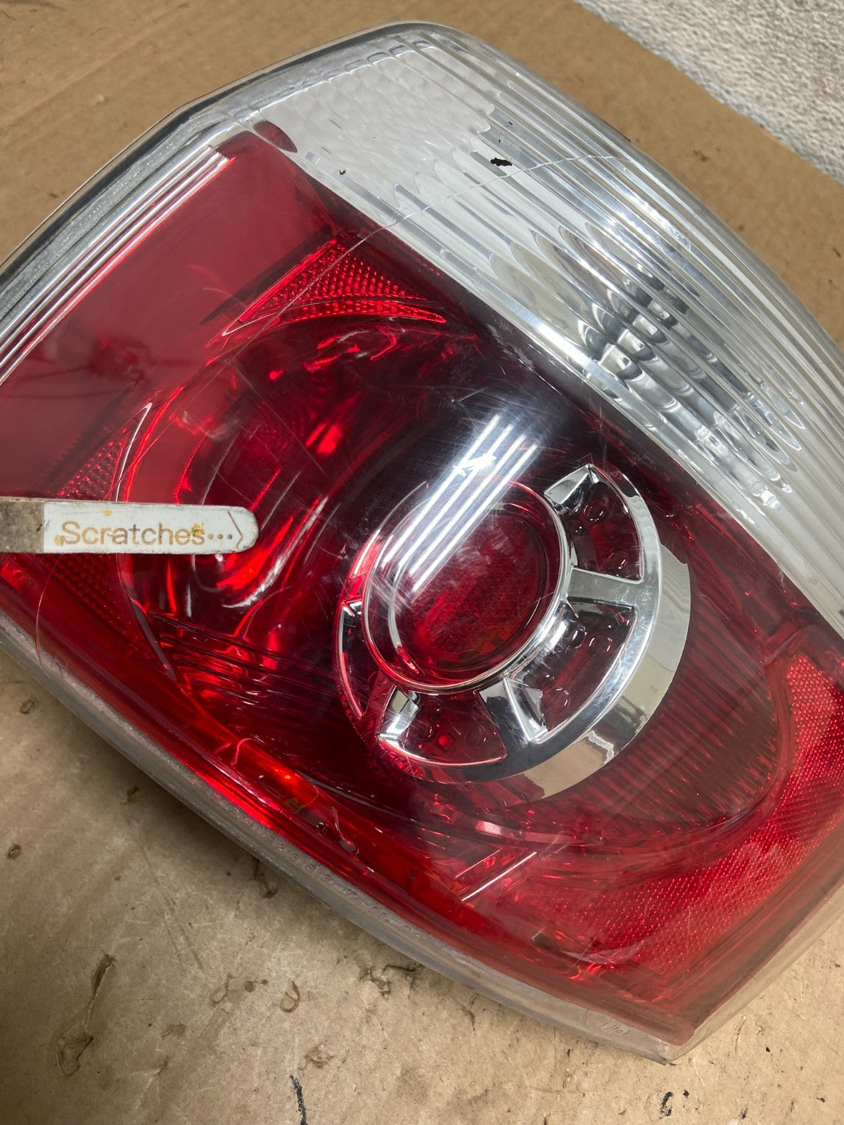 2007 to 2012 GMC Acadia Halogen Tail Light Right Passenger RH Side AI9164 LK3
