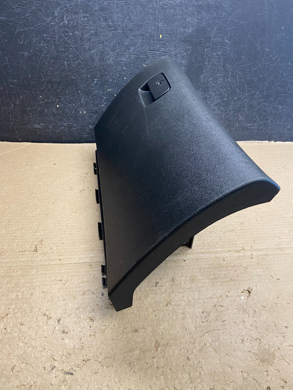 2009 - 2017 Chevrolet Traverse Right Passenger Side Glove Box AH5474 DG2