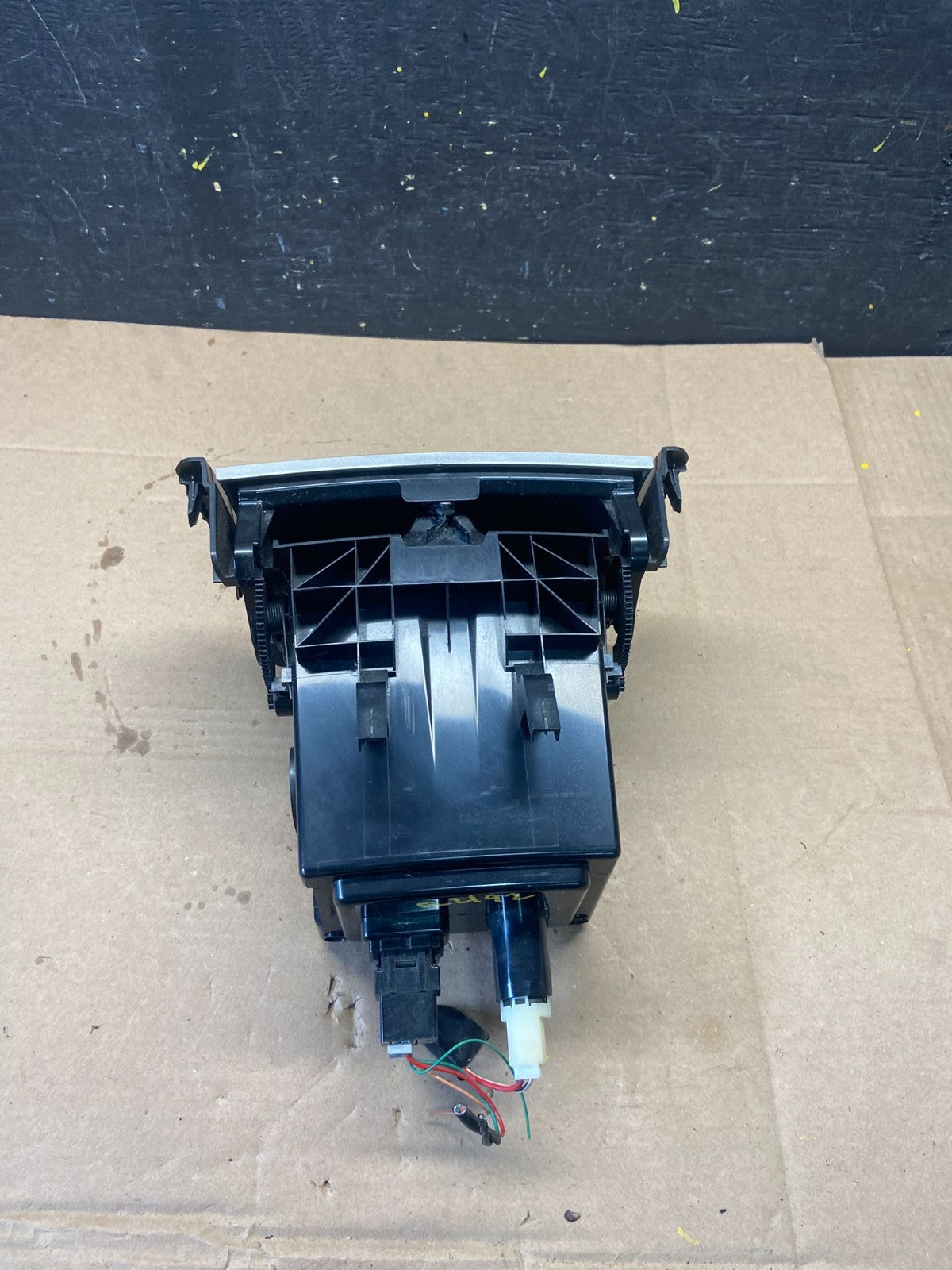 2007 - 2011 Toyota Camry Console Center Storage Dash 58804-33670  q2192 DG4