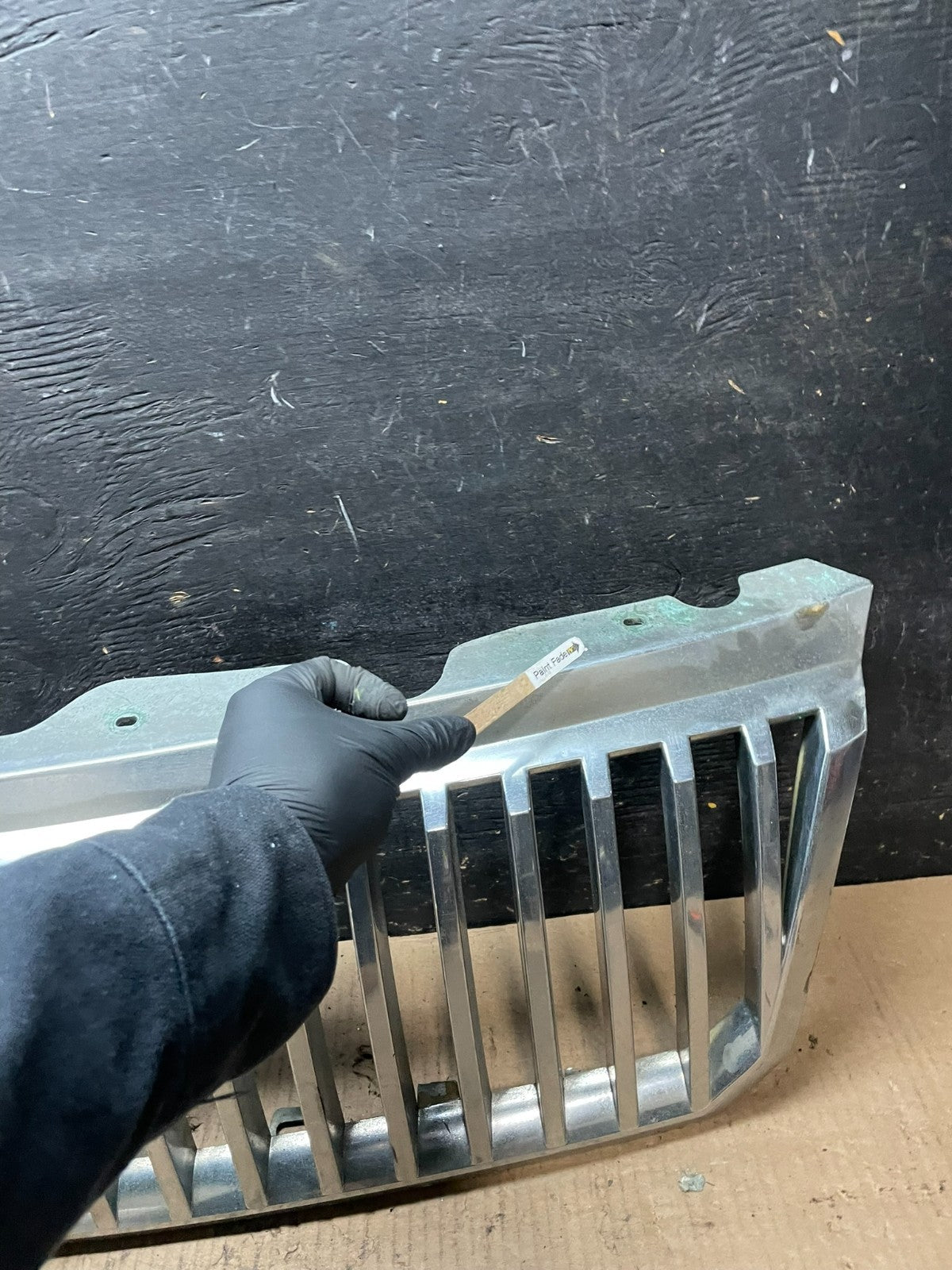 2002 to 2005 Mercury Mountaineer Front Upper Grill Grille Aftermarket U6090 DG5
