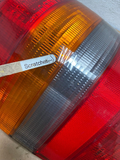 1993-1998 Jeep Grand Cherokee ZJ Right Passenger Rh Tail Light DEP AD1262 LK3