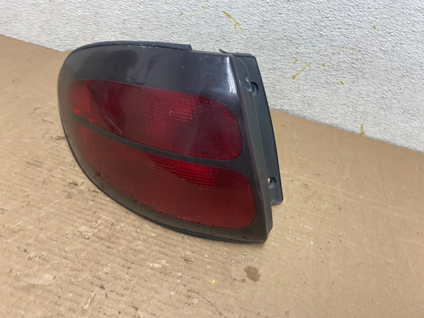 1998 - 1999 Ford Taurus Wagon Sedan Left Driver Side Tail Light Oem N7843 DW1