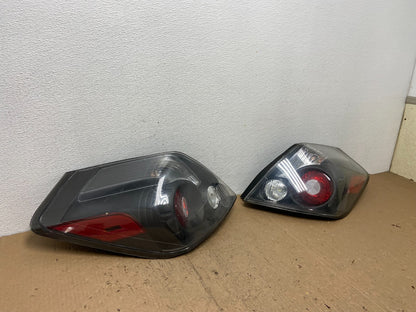 2007 to 2012 Nissan Altima Left Driver + Right Passenger Side Tail Lights AC73572