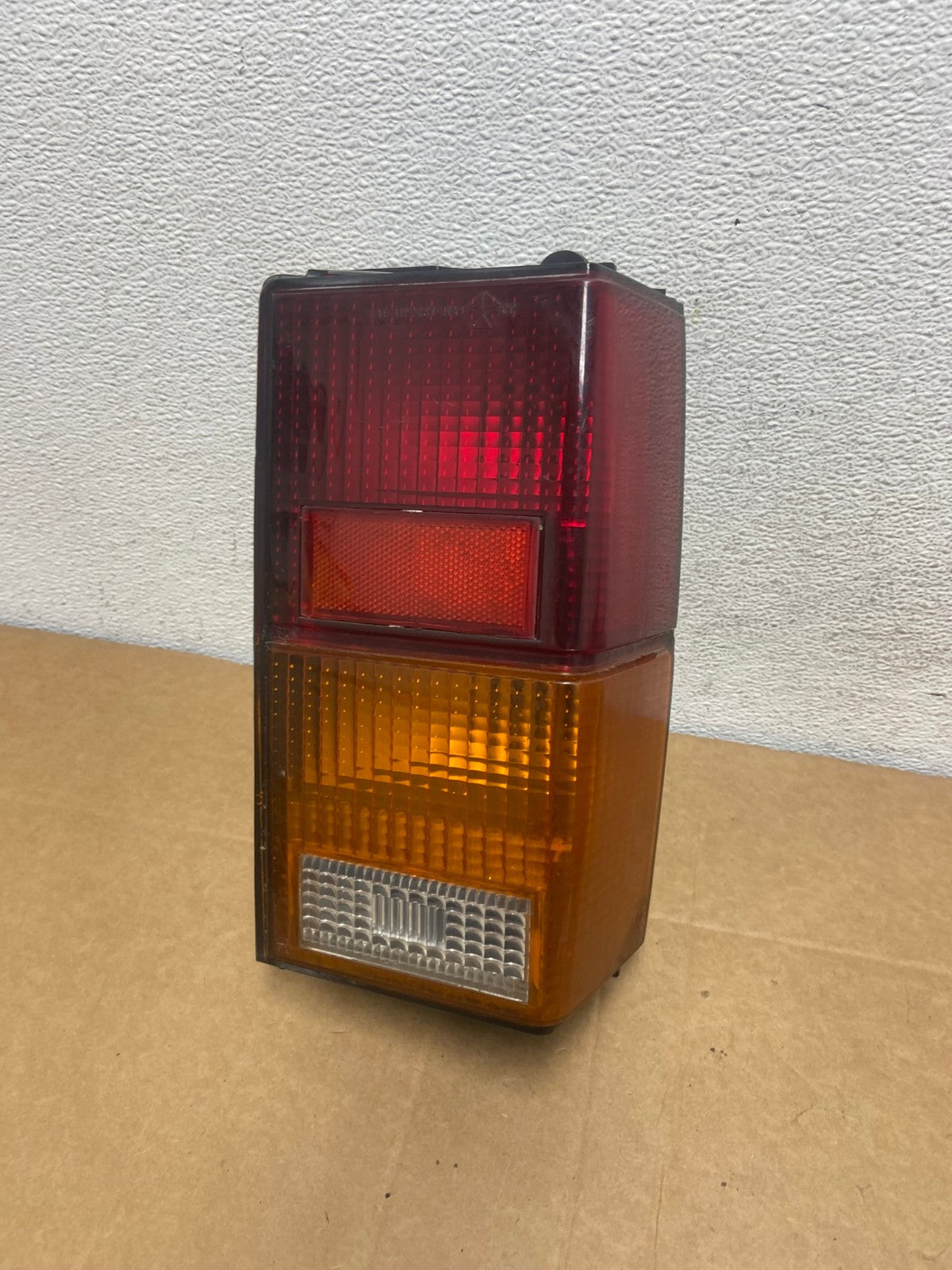 1984 to 1996 Jeep Cherokee Right Passenger RH Side Tail Light AD5298 LK0