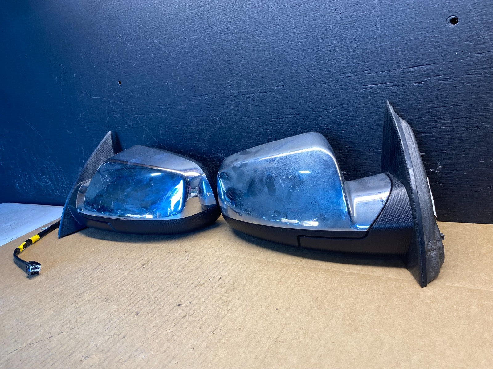 2011 to 2017 Chevrolet Equinox Left + Right Side View Door Mirror AC2864 DW1