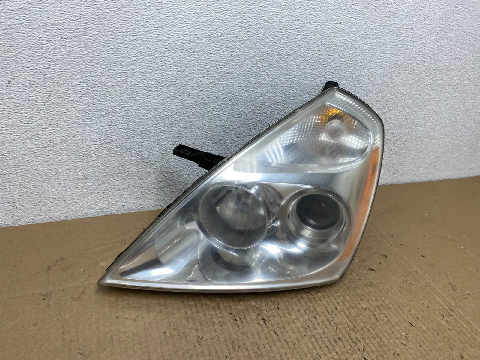 2008-2012 Kia Sedona Left Driver Lh Side Headlight Halogen Oem AC3947 DW2