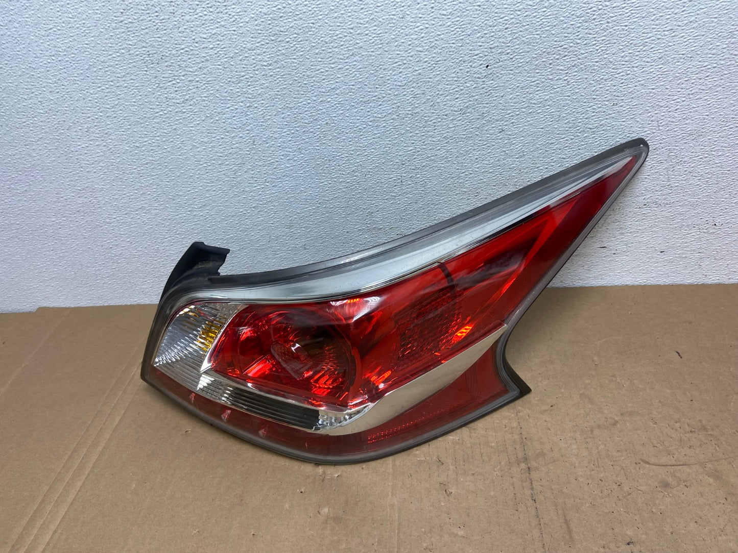 2013 2014 2015 Nissan Altima Right Passenger RH Side Tail Light AC5720 LK0