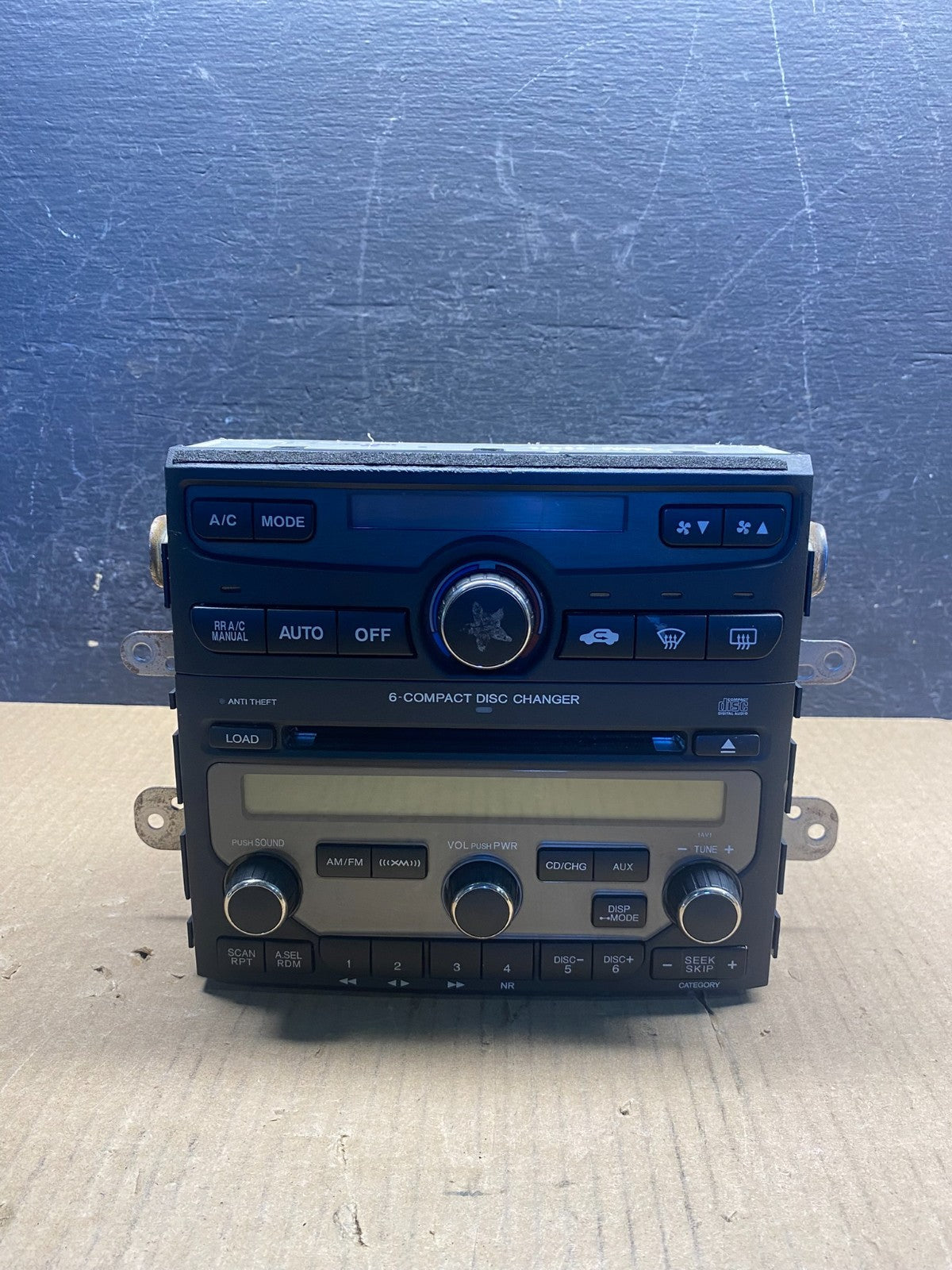 2006-2008 Honda Pilot Center Radio AM CD Player Climate Control AG3826 DG0