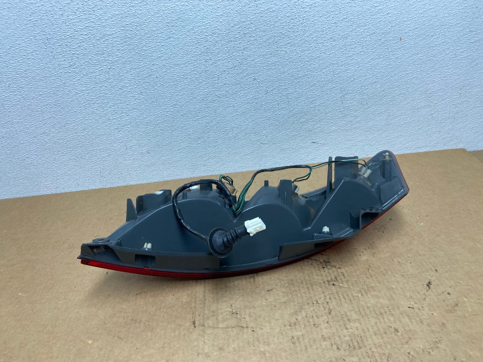 2003 2004 2005 Nissan Murano Right Passenger Rh Side Tail Light AC3032 LK4