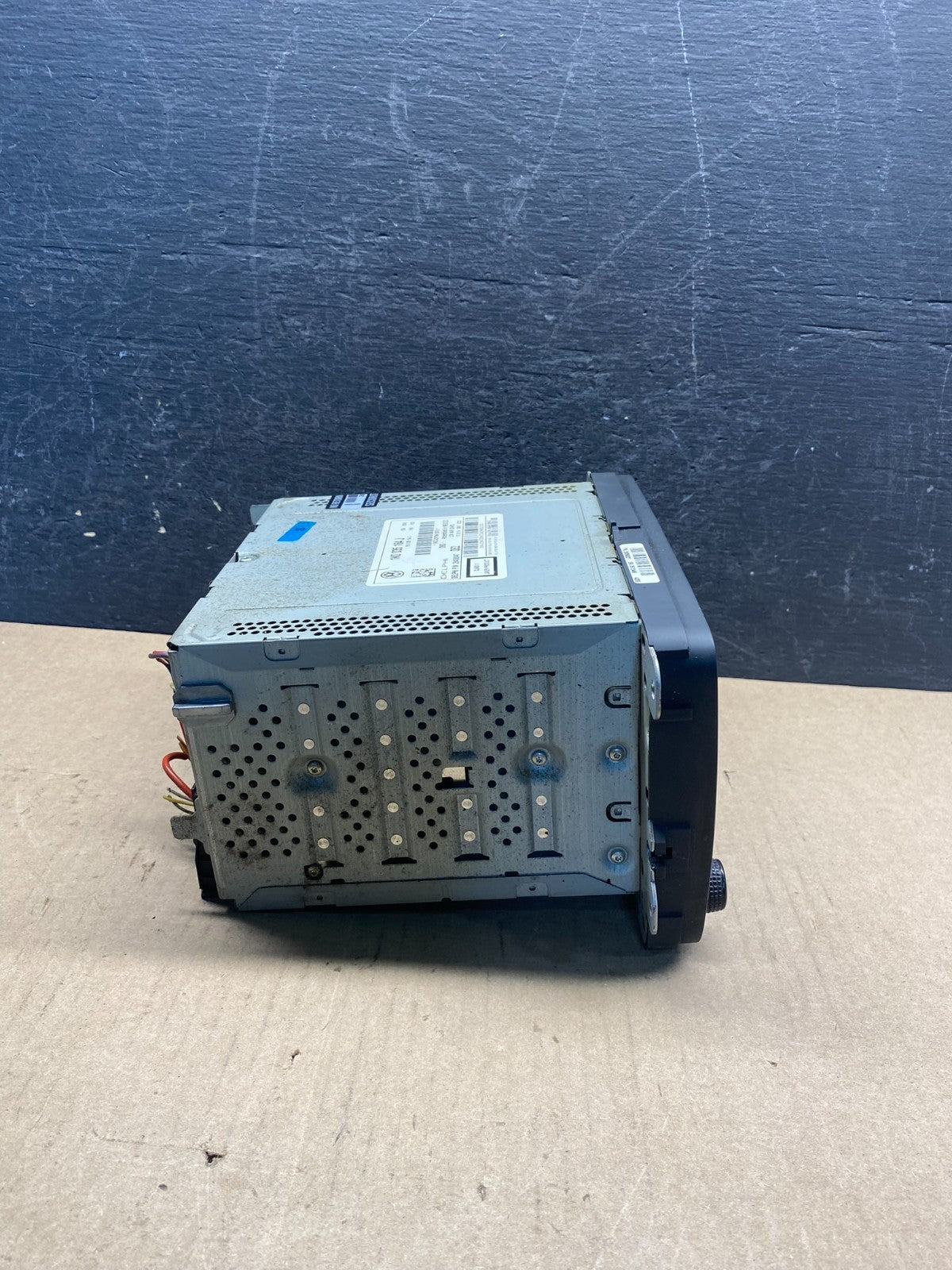 2015 to 2017 Volkswagen Passat Jetta Radio CD Player AM/FM Media AG5985 DG2