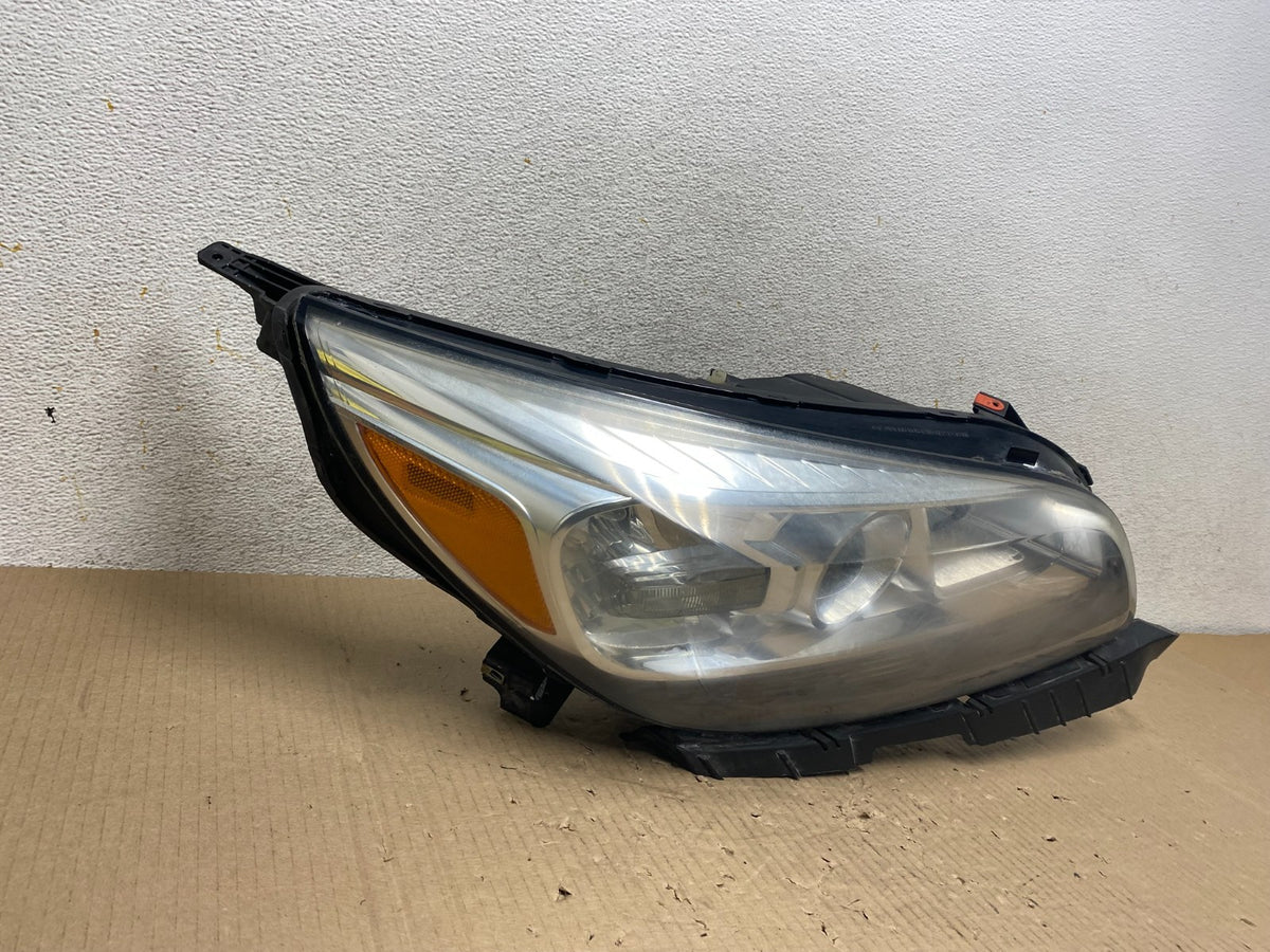 2013 - 2015 Chevrolet Malibu Projector Headlight Right Passenger AI9622 LK2
