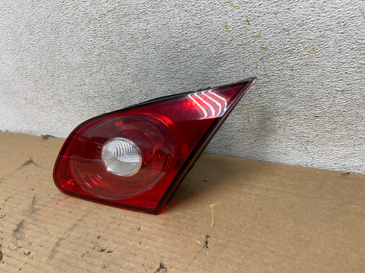 2009-2012 Volkswagen CC Right Passenger RH Side Tail Light Inner Trunk AH4303 LK2