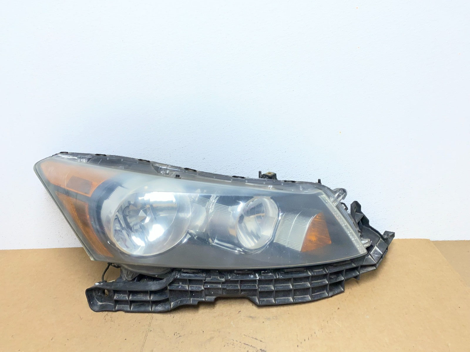 2008 to 2012 Honda Accord Sedan Right Passenger RH Headlight AC3506 DW0