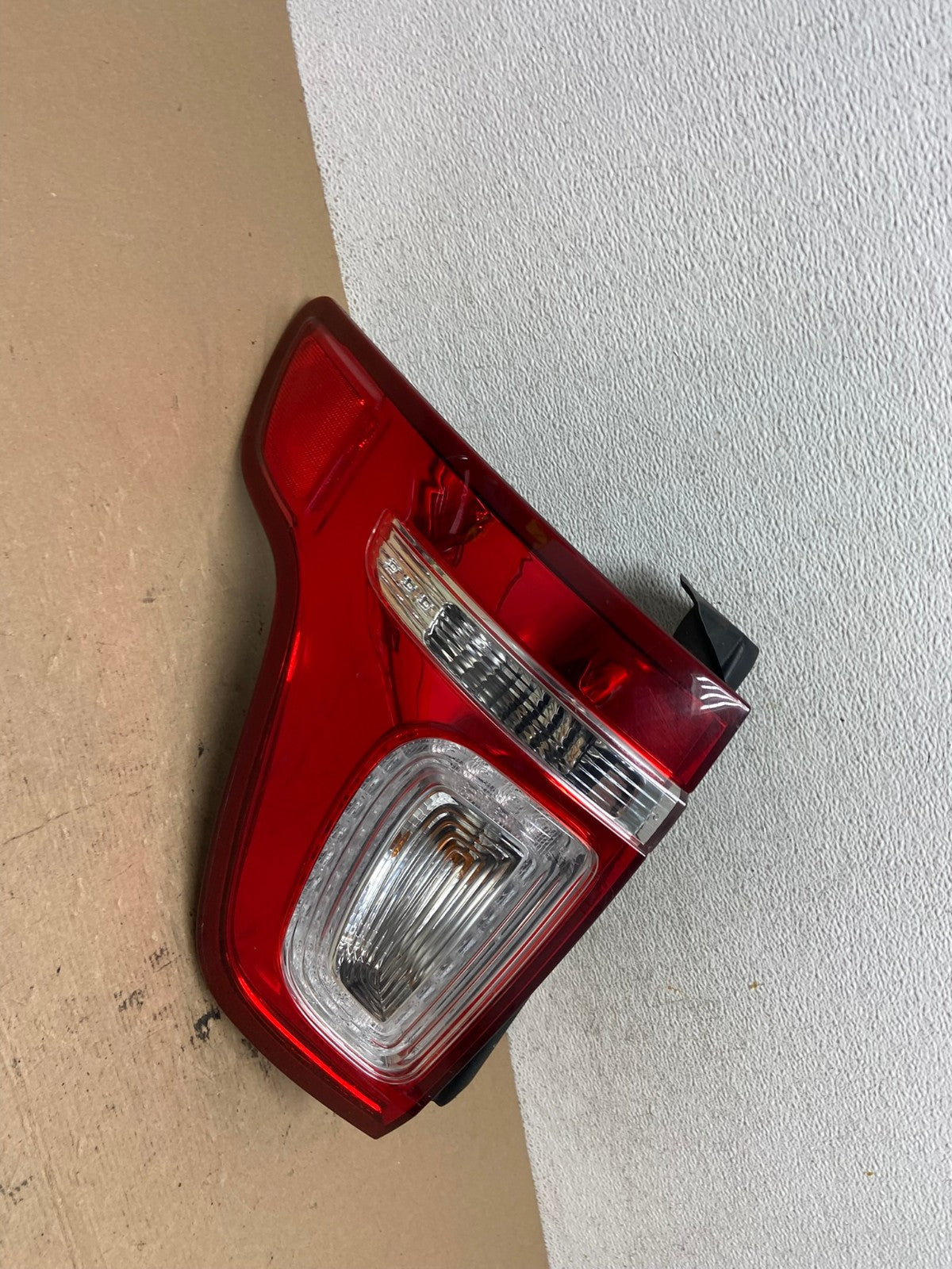 2011 2012 2013 2014 2015 Ford Explorer Left Driver LH Side Tail light AF4562 LK2