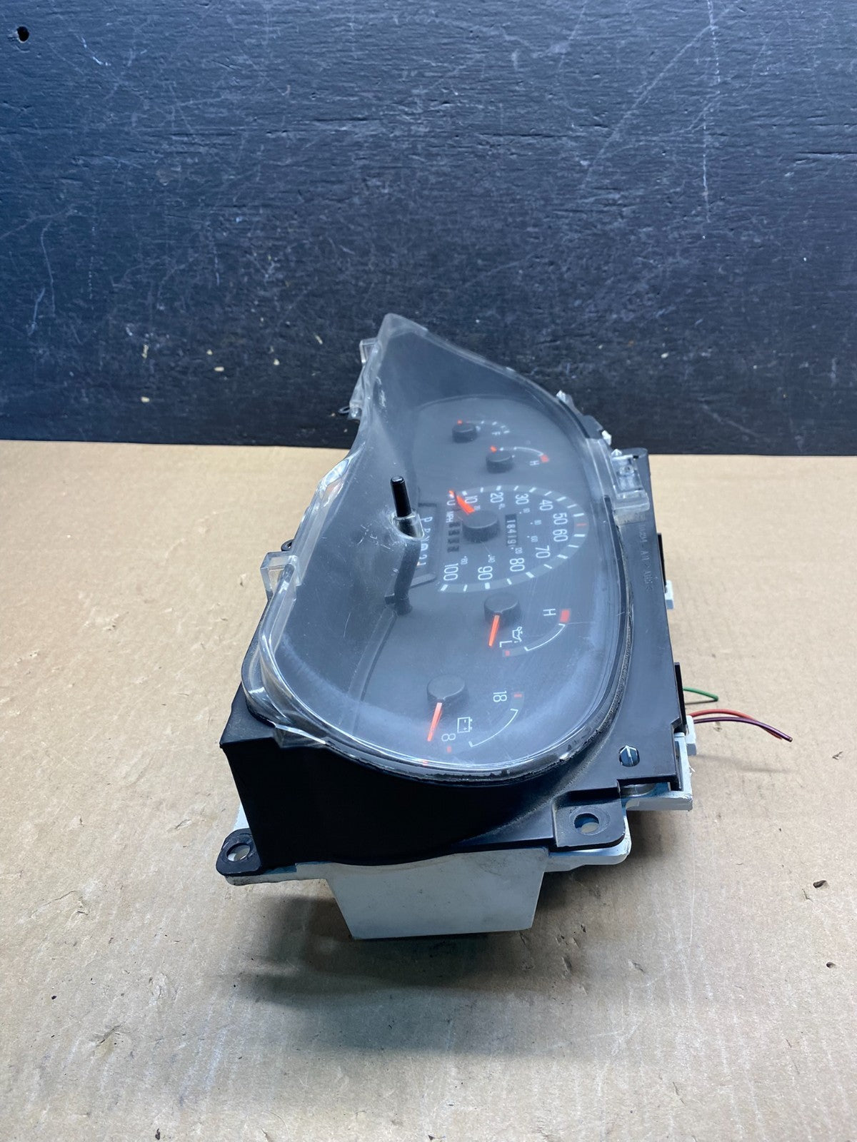 1998 Ford E350 VAN Gauge Speedometer Cluster AG1839 DG2