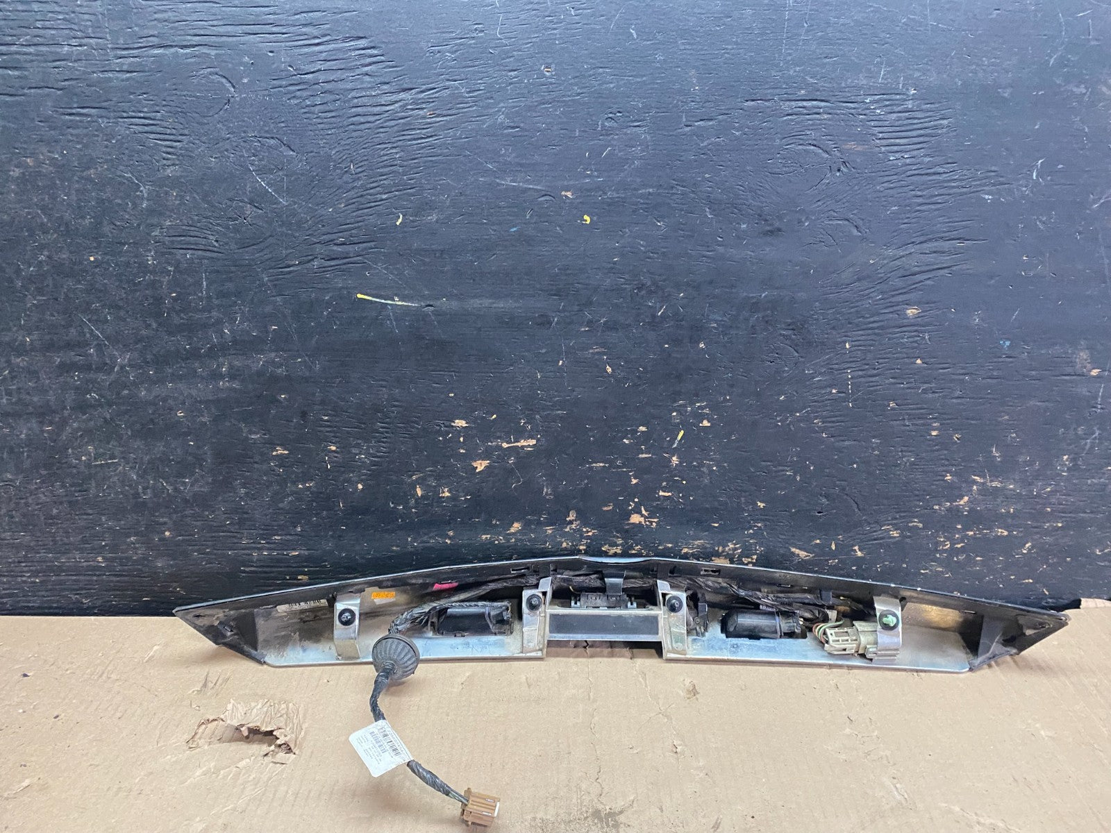 2010-2015 Cadillac SRX Rear Liftgate Tailgate Finish Molding W/ Camera V3415 DG8