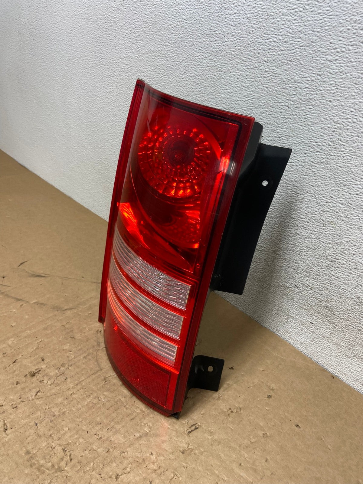 2008-2010 Chrysler Town and Country Left Driver Tail Light AG1162 LK1