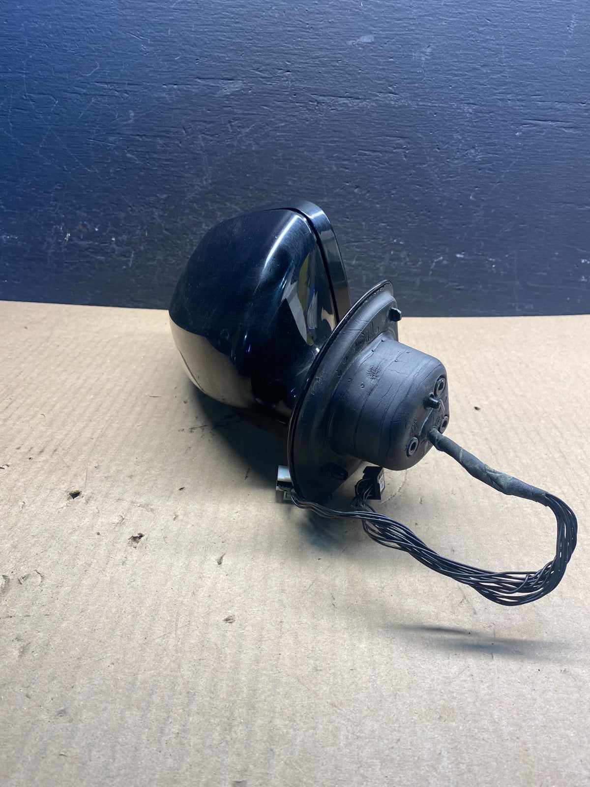 2007-2009 Mercedes E-Class Right Passenger Door Mirror Turn Signal AC8901 DG2
