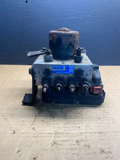 Wabco ABS Pump Hydraulic W/ Module P/N 4460470002 AB71342