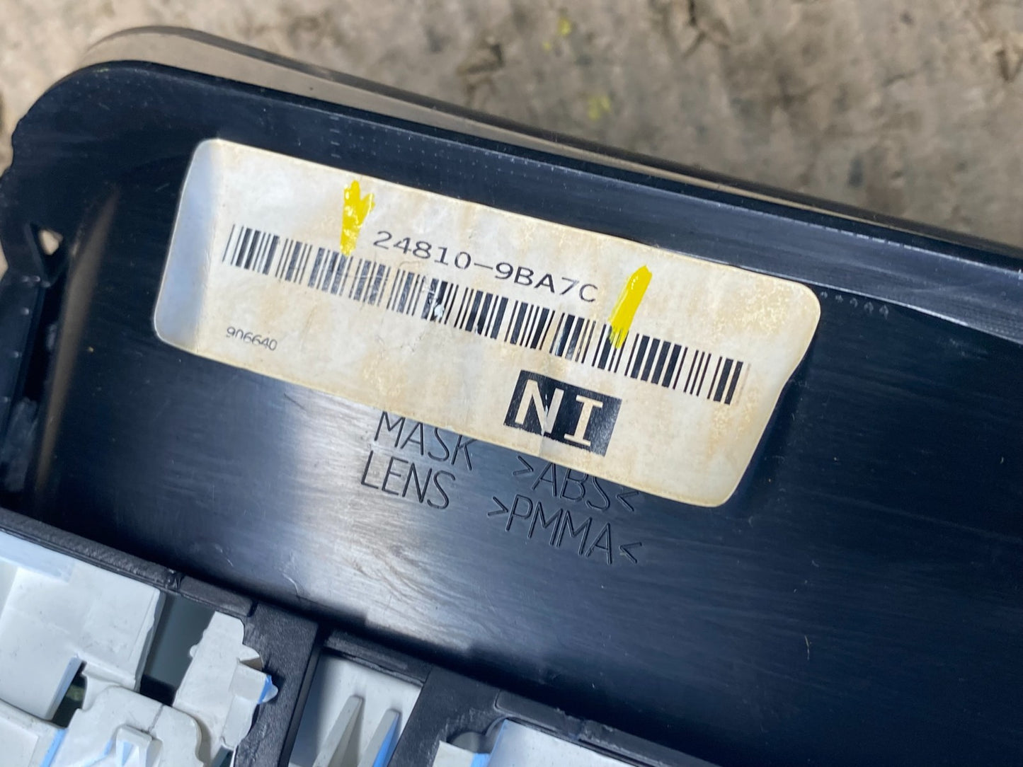 2011 Nissan Pathfinder Speedometer Cluster Gauge OEM S9007 DG4
