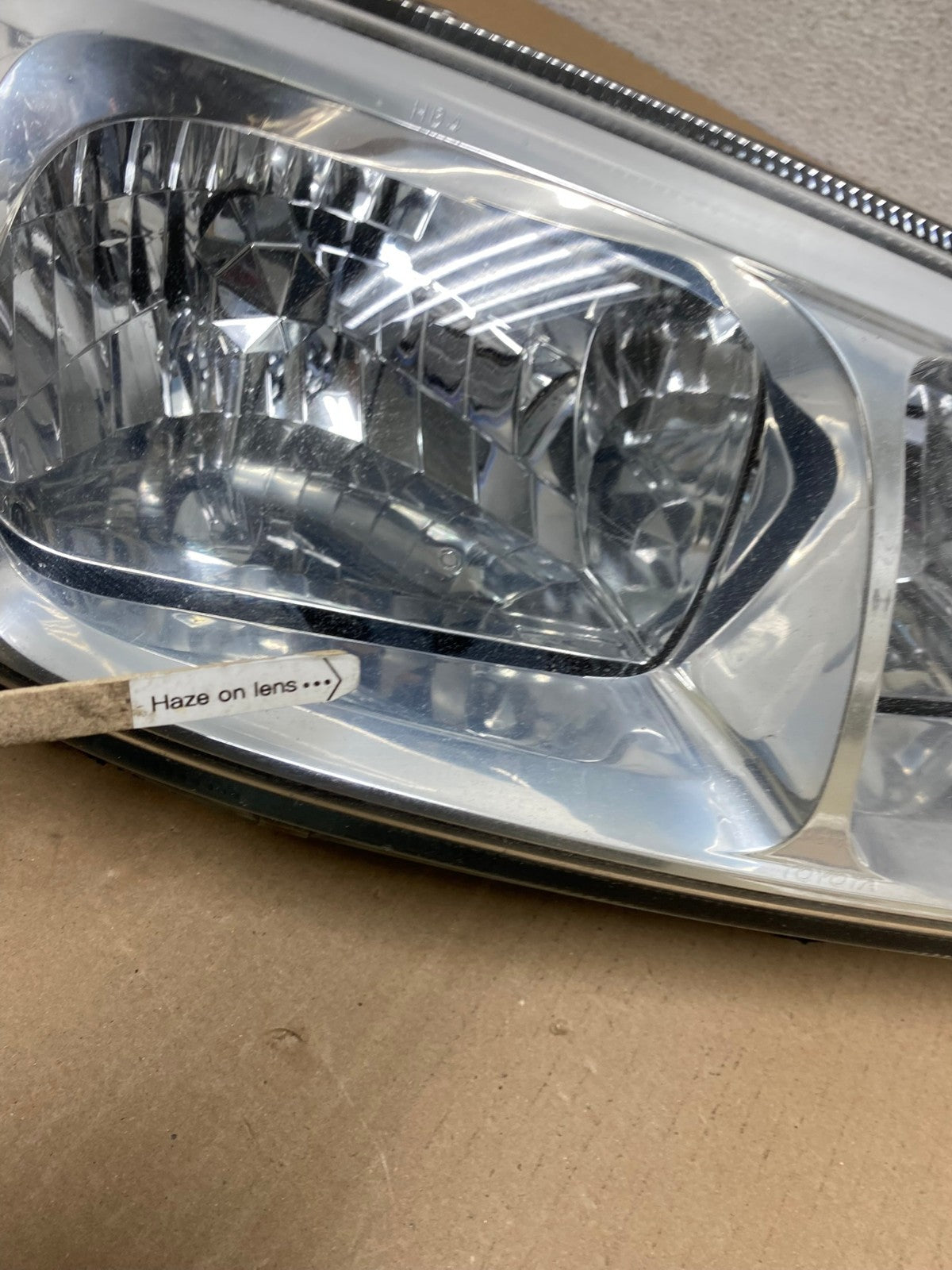 1996 - 2000 Toyota Rav4 Right Passenger RH Side Headlight Halogen AF3032 LK4