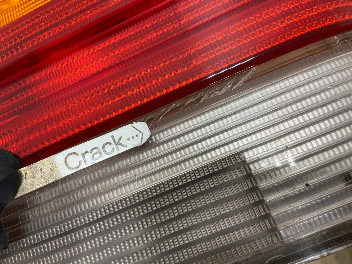 1998 to 1999 Mercedes-Benz W140 Right Passenger Side Rh Tail light AH9020 LK3