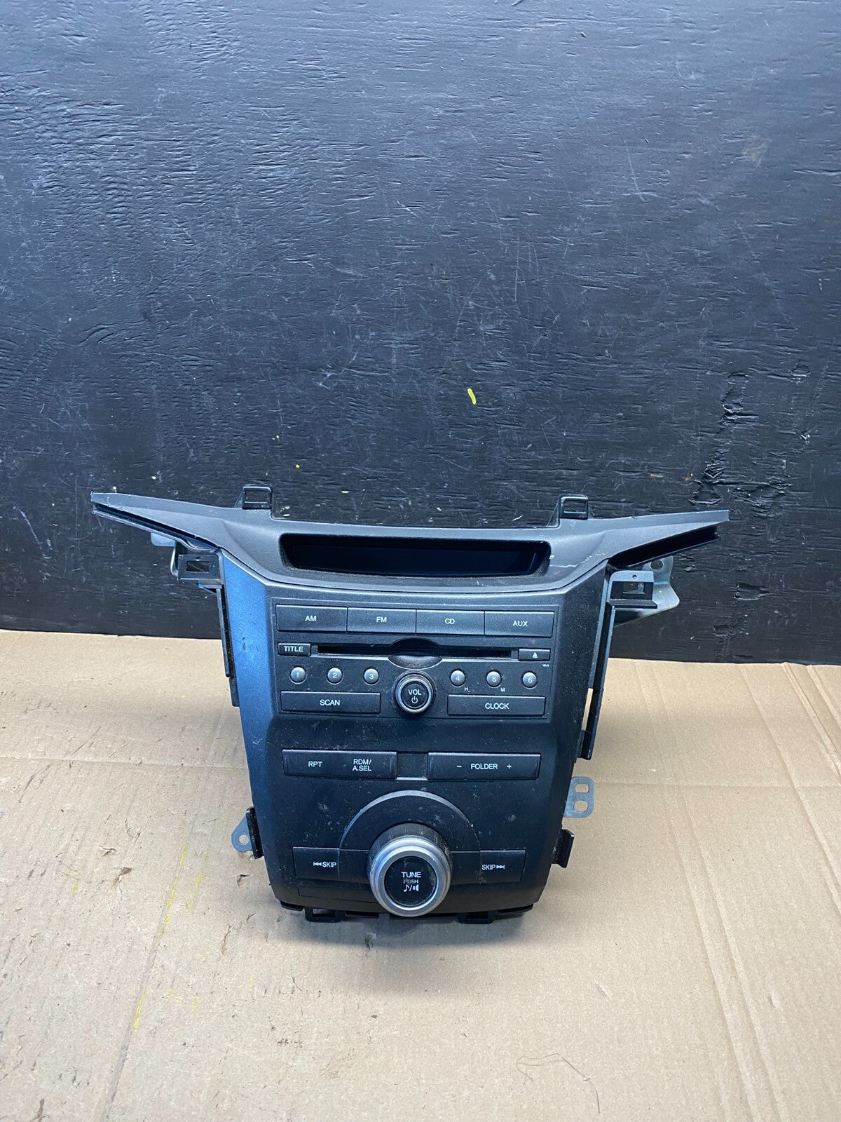 2011 to 2013 Honda Odyssey Radio AM/FM Control Panel L9001 DG0