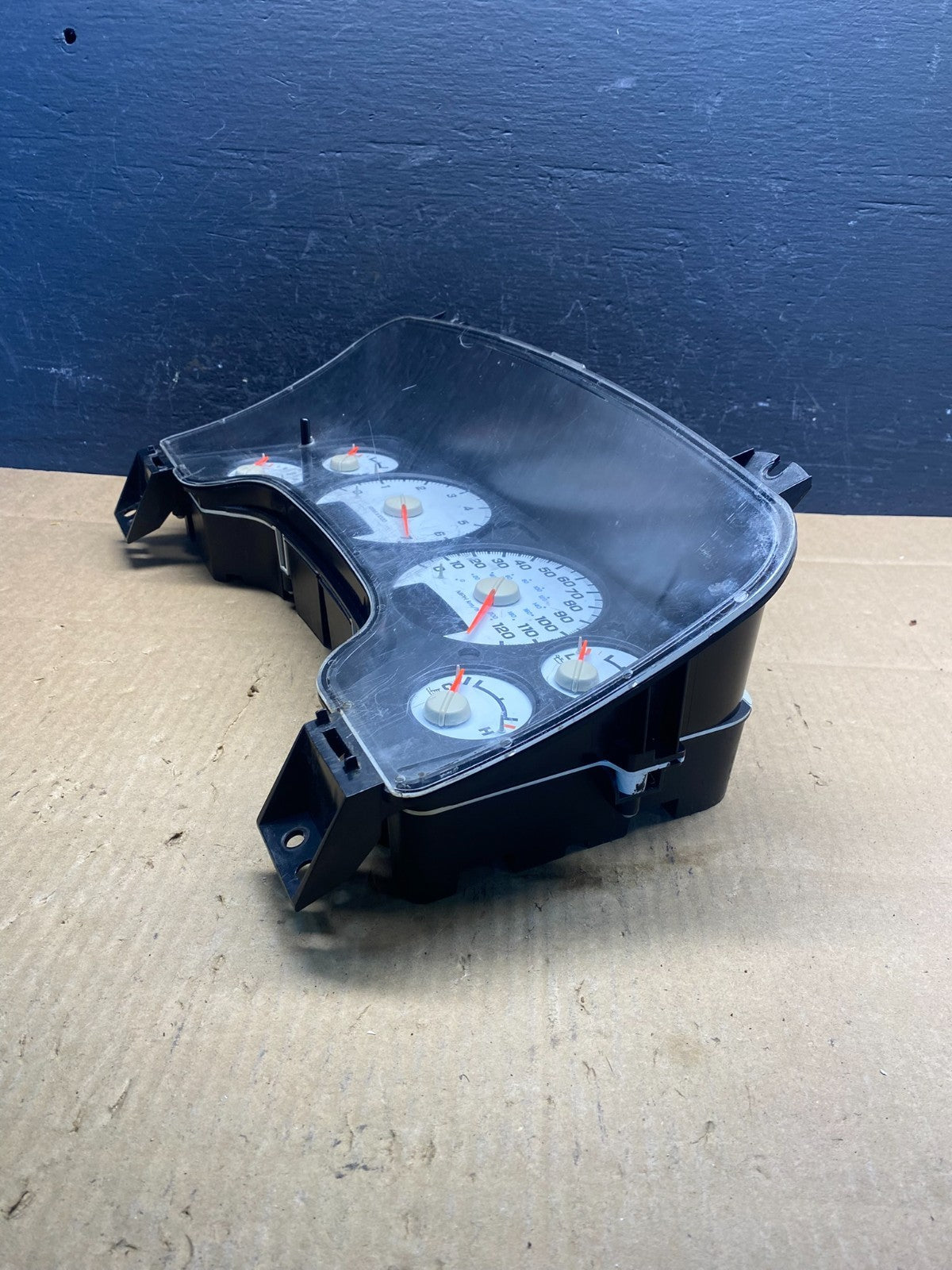 2002 2005 Dodge Ram 1500 Instrument Speedometer Gauge Cluster AD1612 DG2
