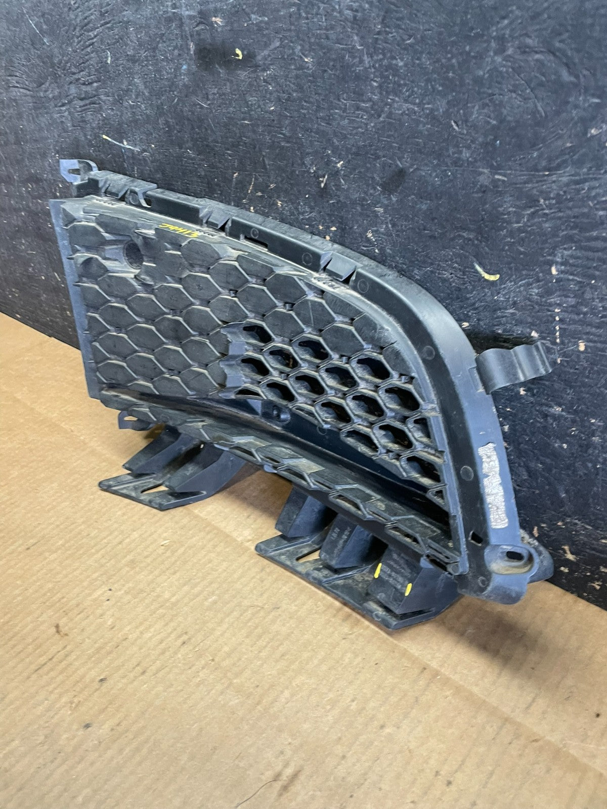 2016-2020 Jaguar Xf X260 Front Bumper Left Driver Lower Grille Grill AA9297 DG7