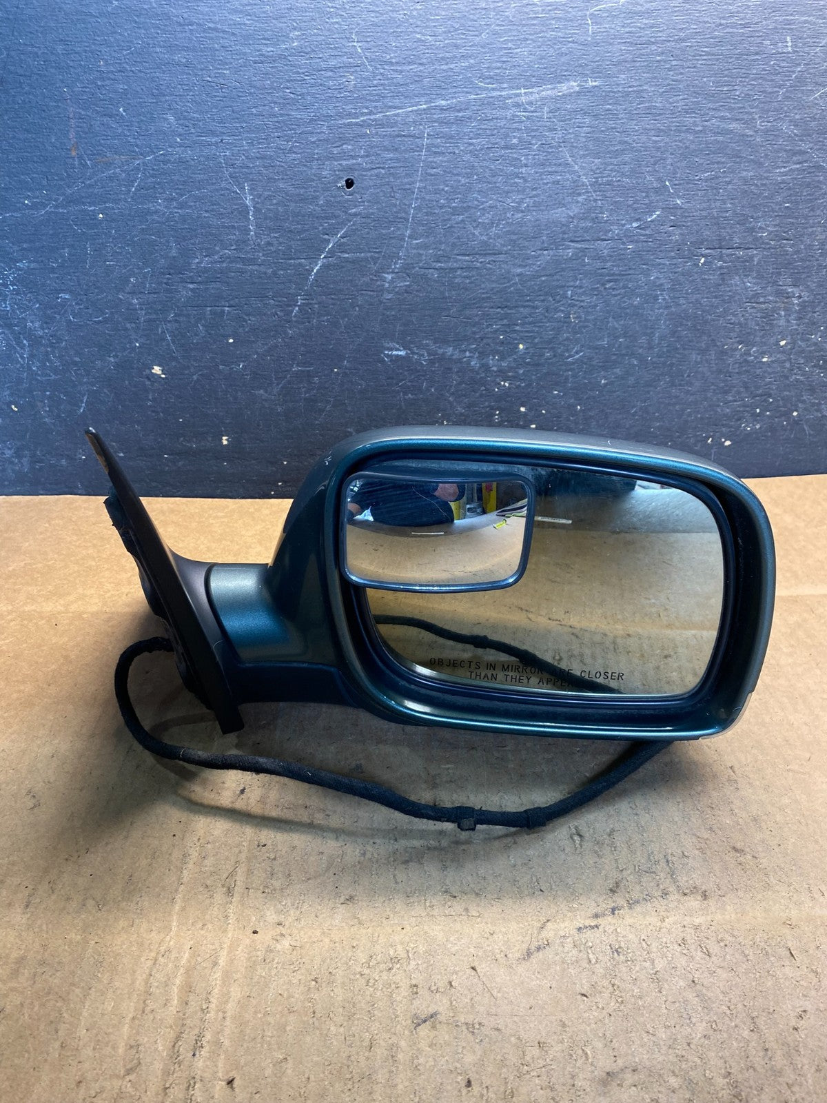 2004 to 2007 Volkswagen Touareg Right Door Power View Door Mirror OEM AB3909 MS9