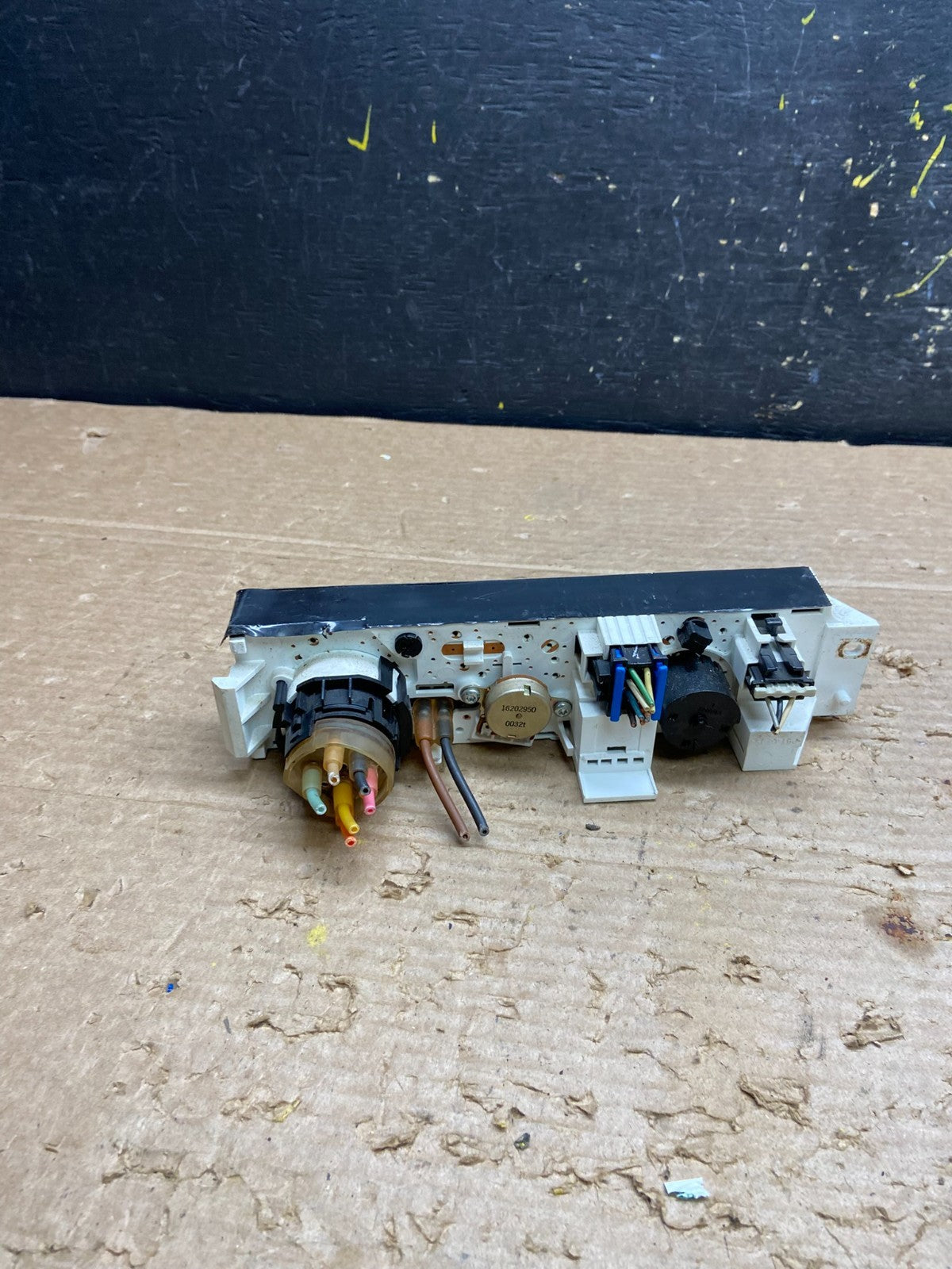 2001 - 2007 GMC Chevrolet Express 1500 Climate Control A/C W2046 DG3