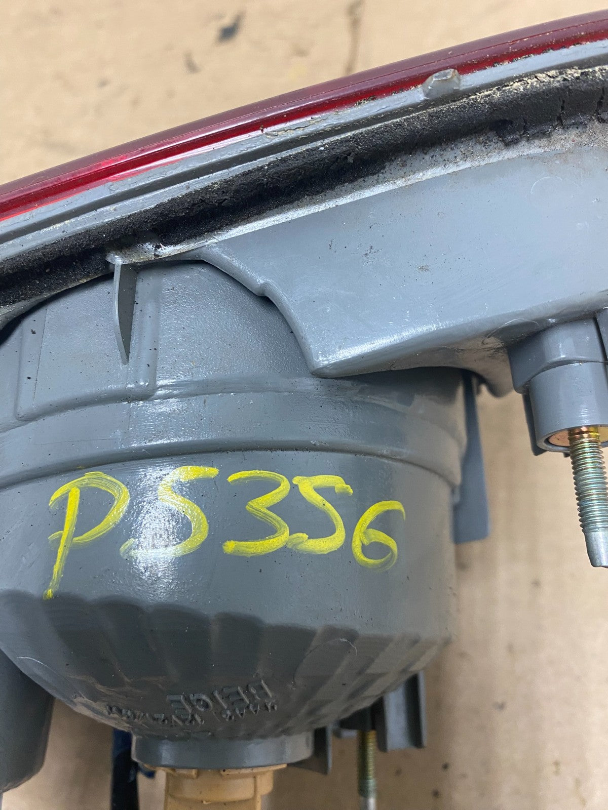 2003 2004 2005 Mazda 6 Left Driver LH Inner Tail Light Taillight OEM P5356 DW6