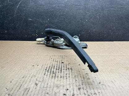 2004 to 2009 Toyota Prius Rear Wiper Windshield Motor u9257 DG3