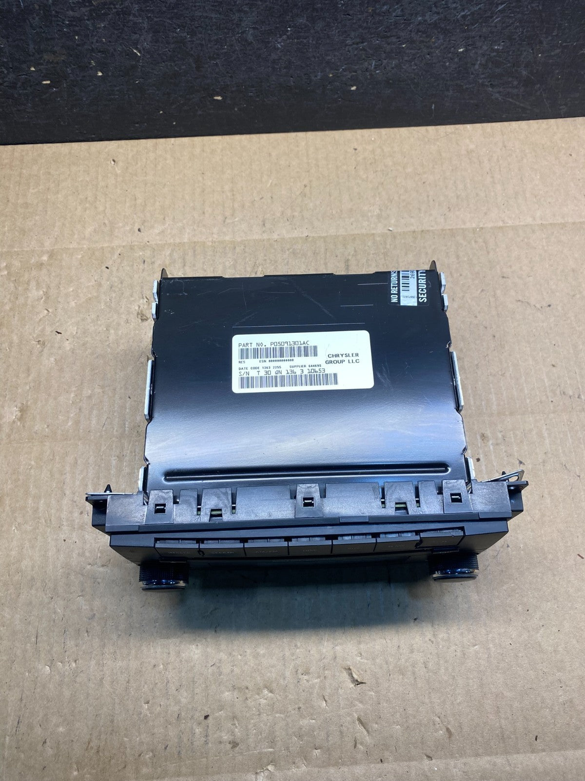 2007-2012 Chrysler Dodge Jeep Ram Radio CD MP3 AUX Receiver AG7328 DG3