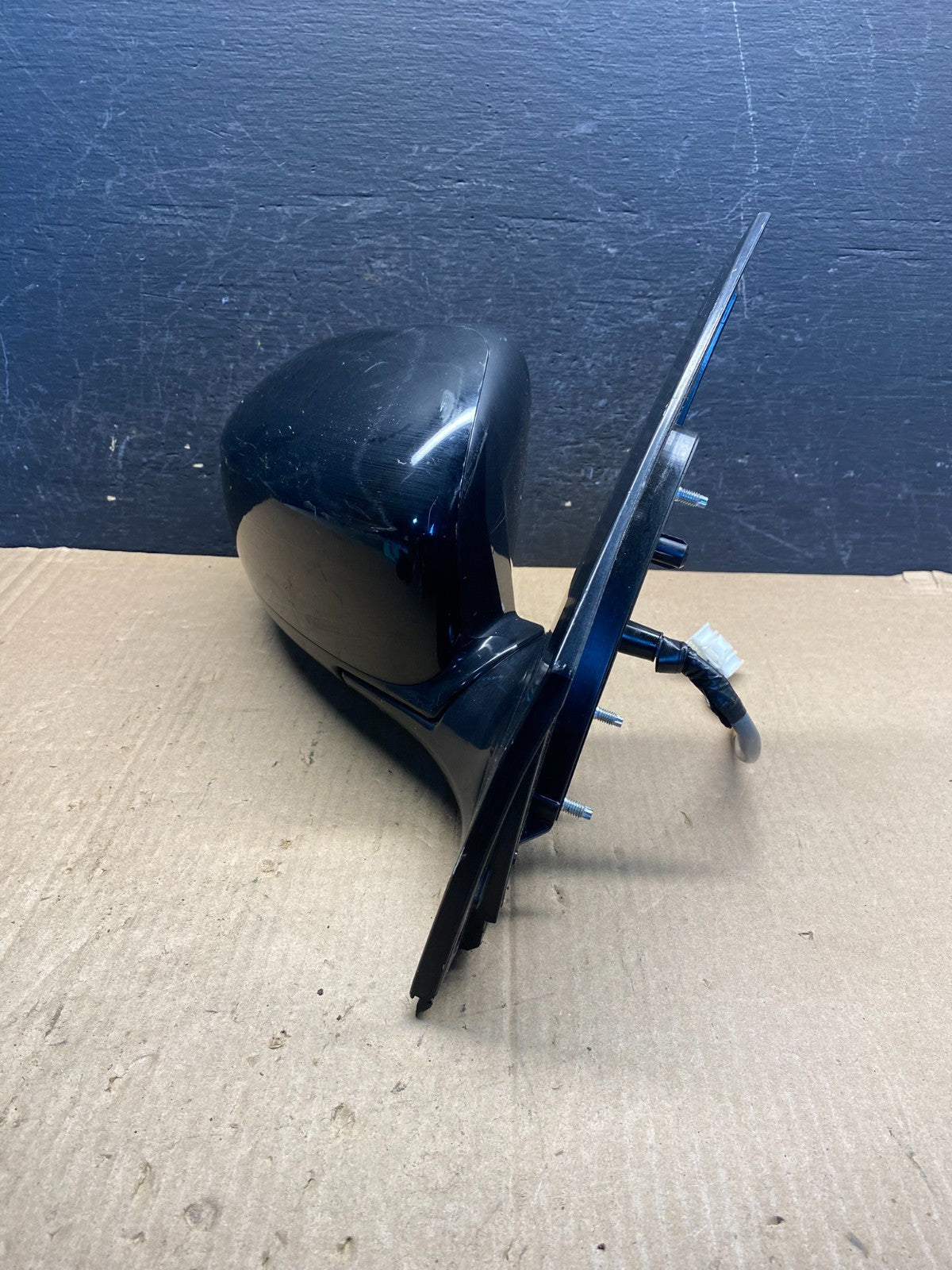 2009 to 2014 Nissan Murano Right Passenger Side View Door Mirror AE7646 DW2