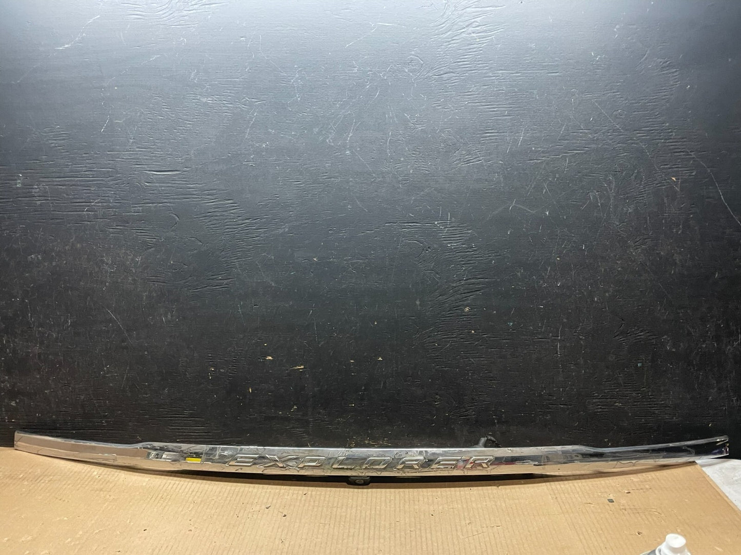 2011 to 2014 Ford Explorer Rear Tailgate Gate Trim Molding With Camera L9254 DG0