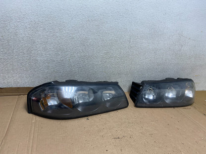 2000 to 2005 Chevrolet Impala Left+Right Set Headlights Halogen U8583 DW2